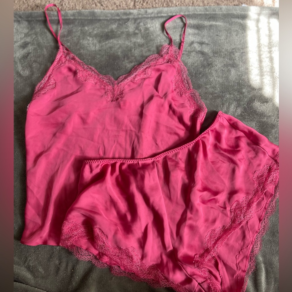 Victoria’s Secret lounge wear